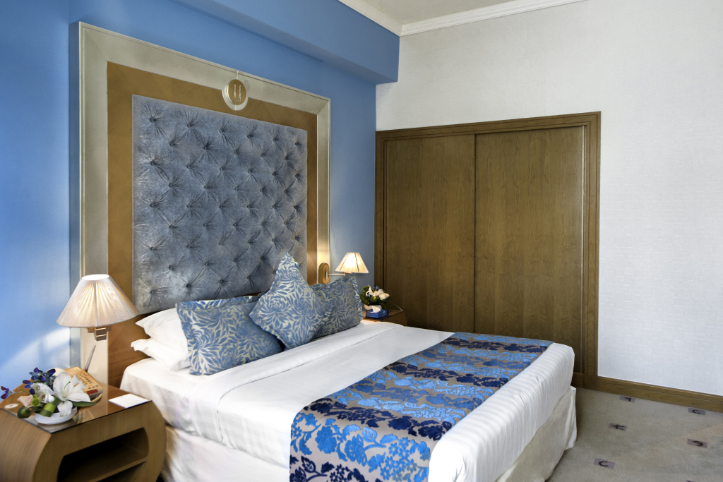 Byblos hotel 4 дубаи. Marina byblos 4*. отель библос сен тропе. отель библос турция.