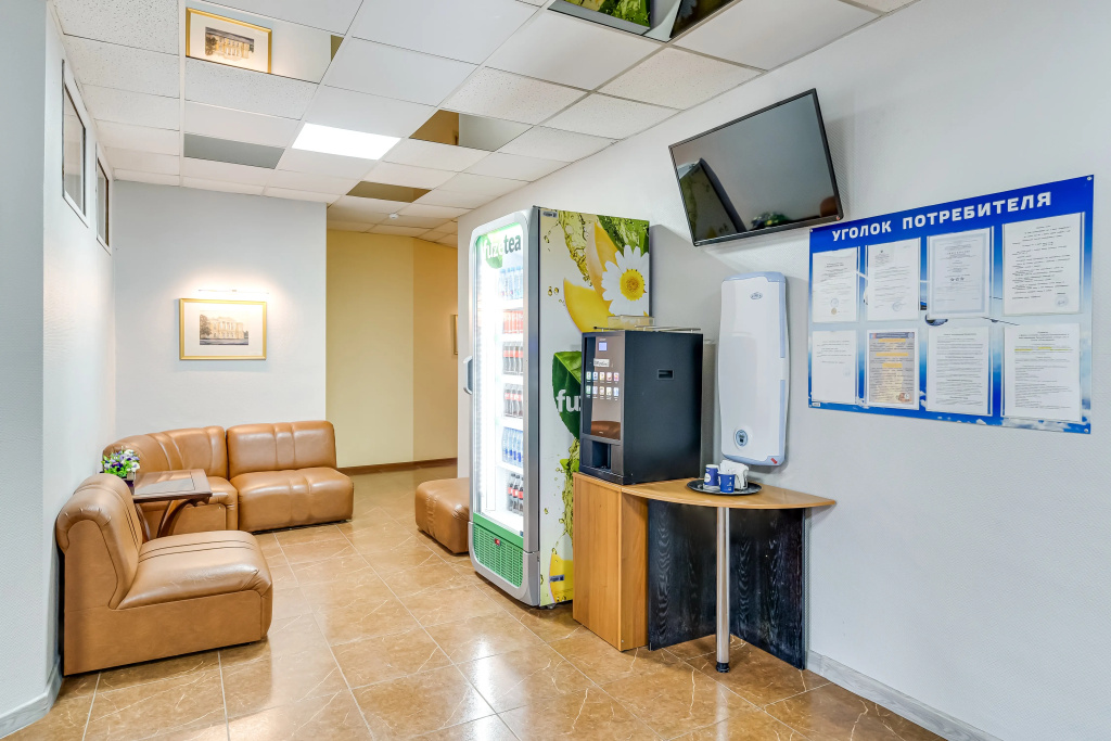 Lobby & Reception