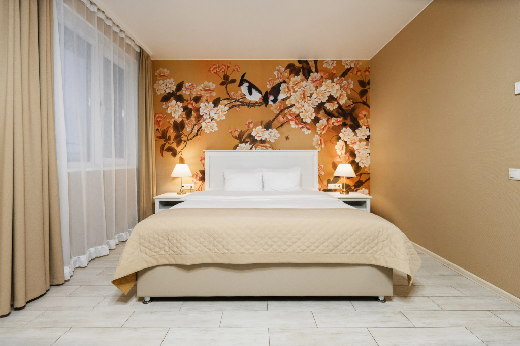 Yu Hotel Room Type - Standard Double room with city view full double bed
