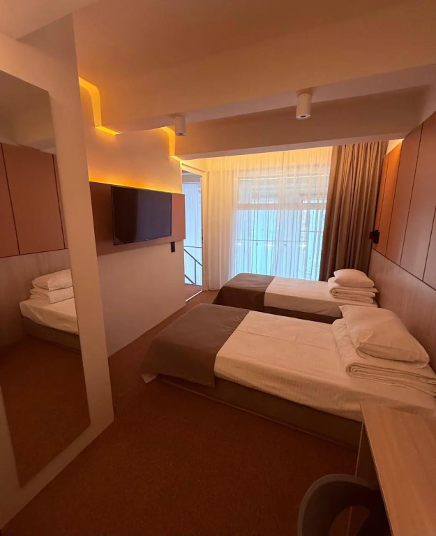 Апартаменты с 3 комнатами в Квартал