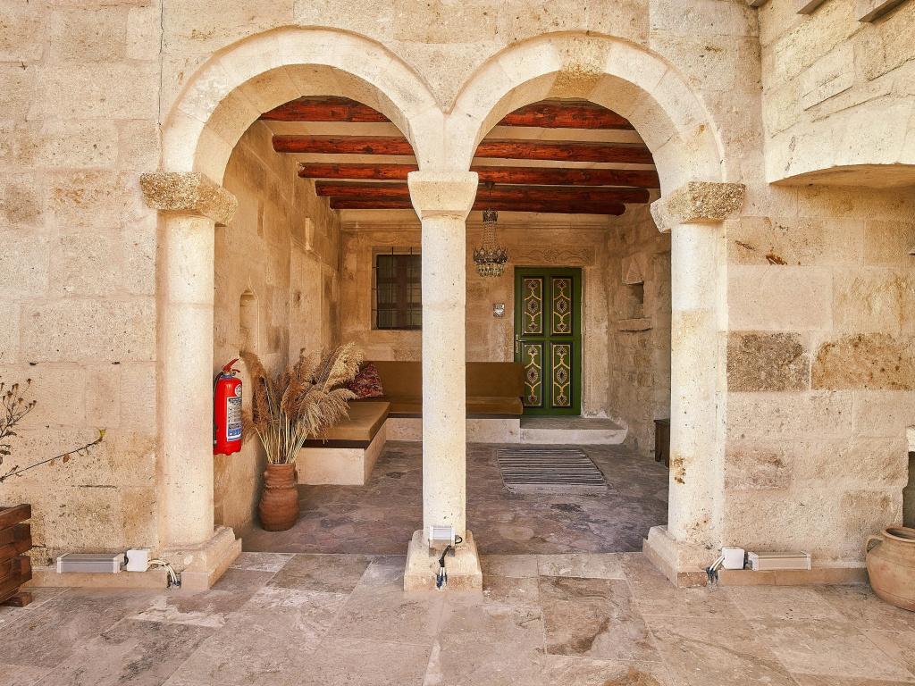 Superior Suite with courtyard view