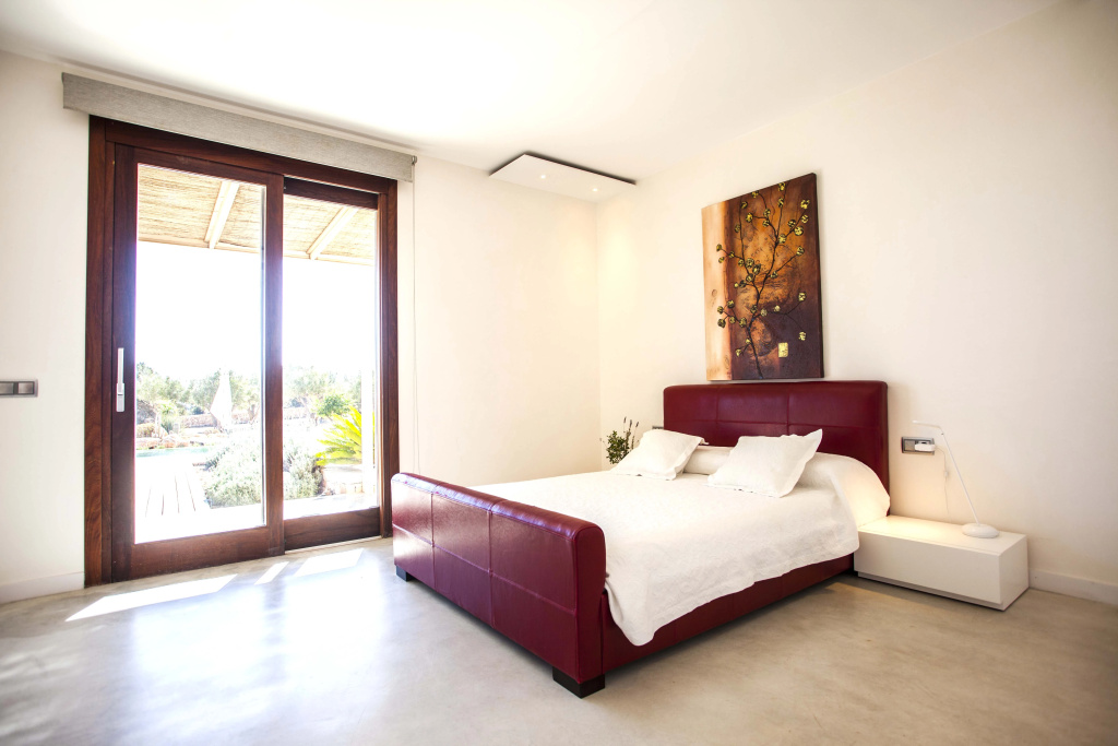 4 Bedrooms Villa with view