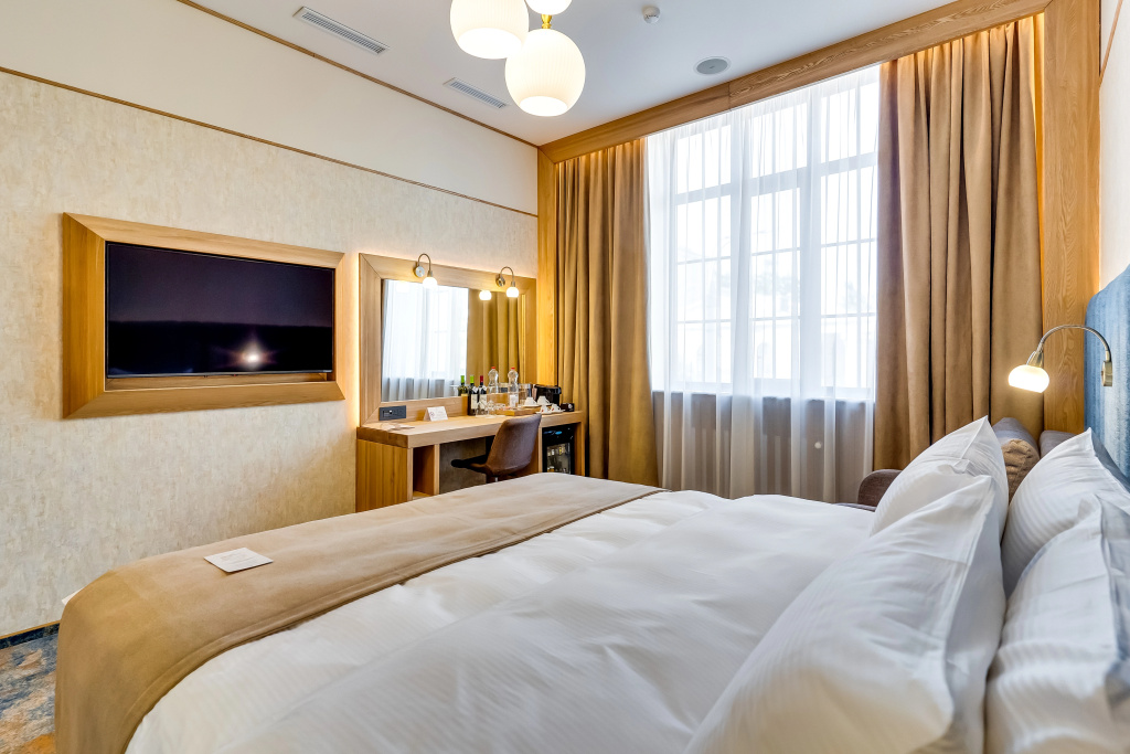 Sadovaya-Attashe Hotel Room Type - Business room with Bolshaya Sadovaya Street view