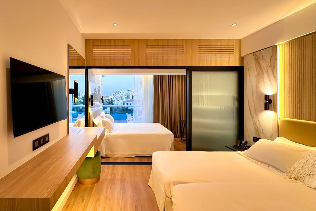 Cavo Maris Beach Hotel - Chambres