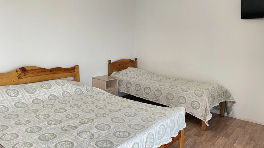 Standard Triple room with balcony
