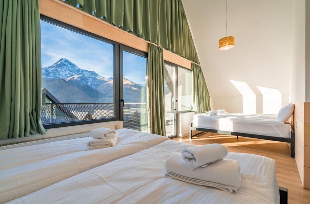 1 Bedroom Deluxe Cottage with mountain view