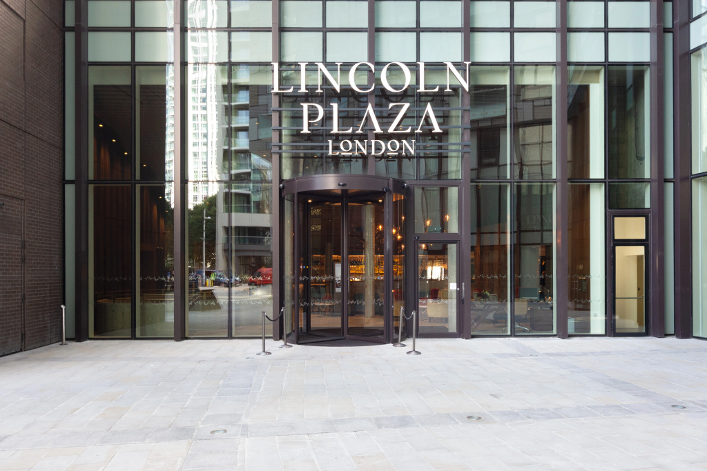 Lincoln Plaza Apartments