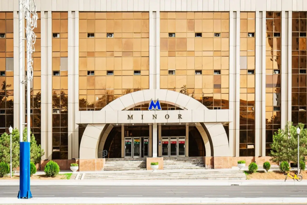 Kazakhstan Residence Luxury | City View | 10th Floor (178) by Royal Rentals Apartment