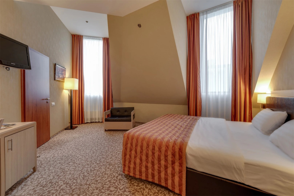 Comfort Double Attic room full double bed