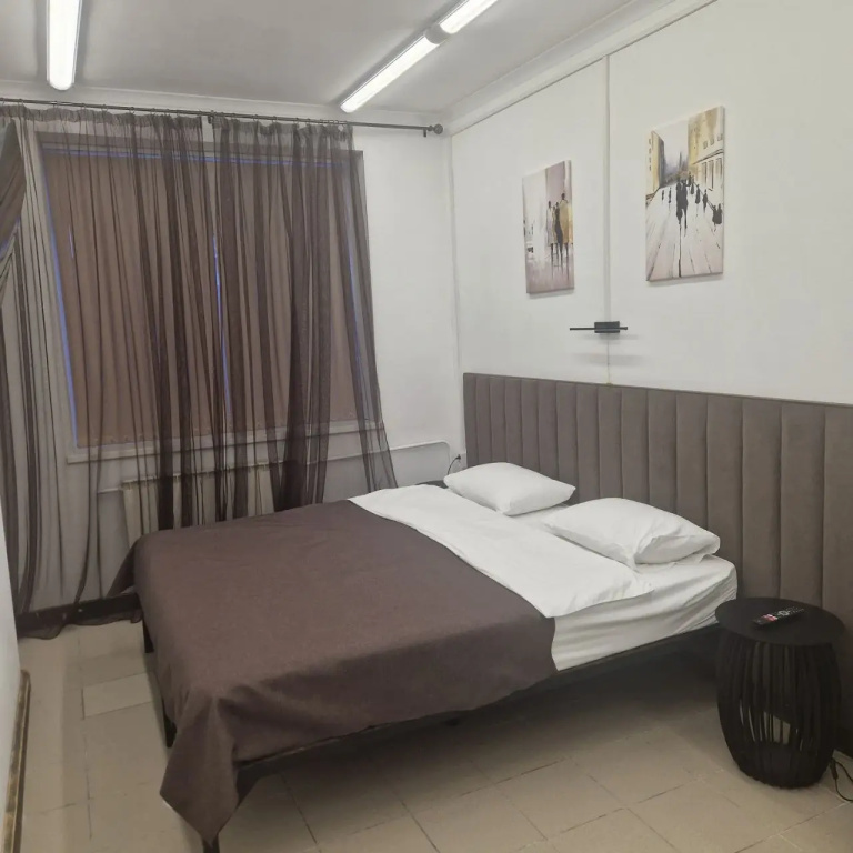 Suite with city view