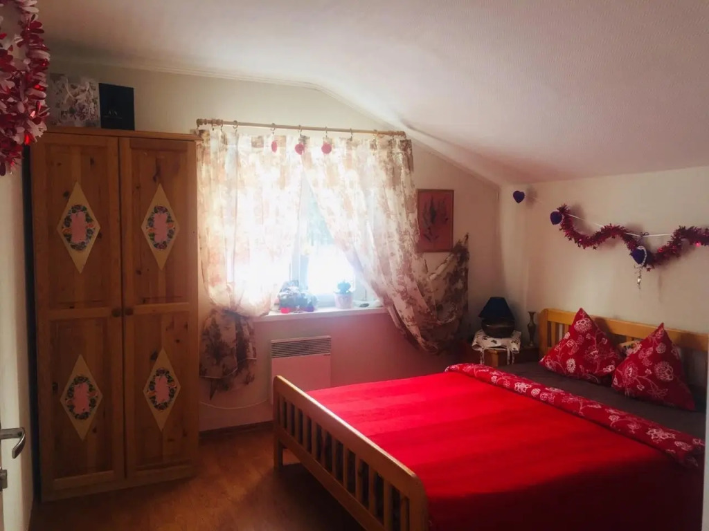 Шестиместный коттедж в Карелия