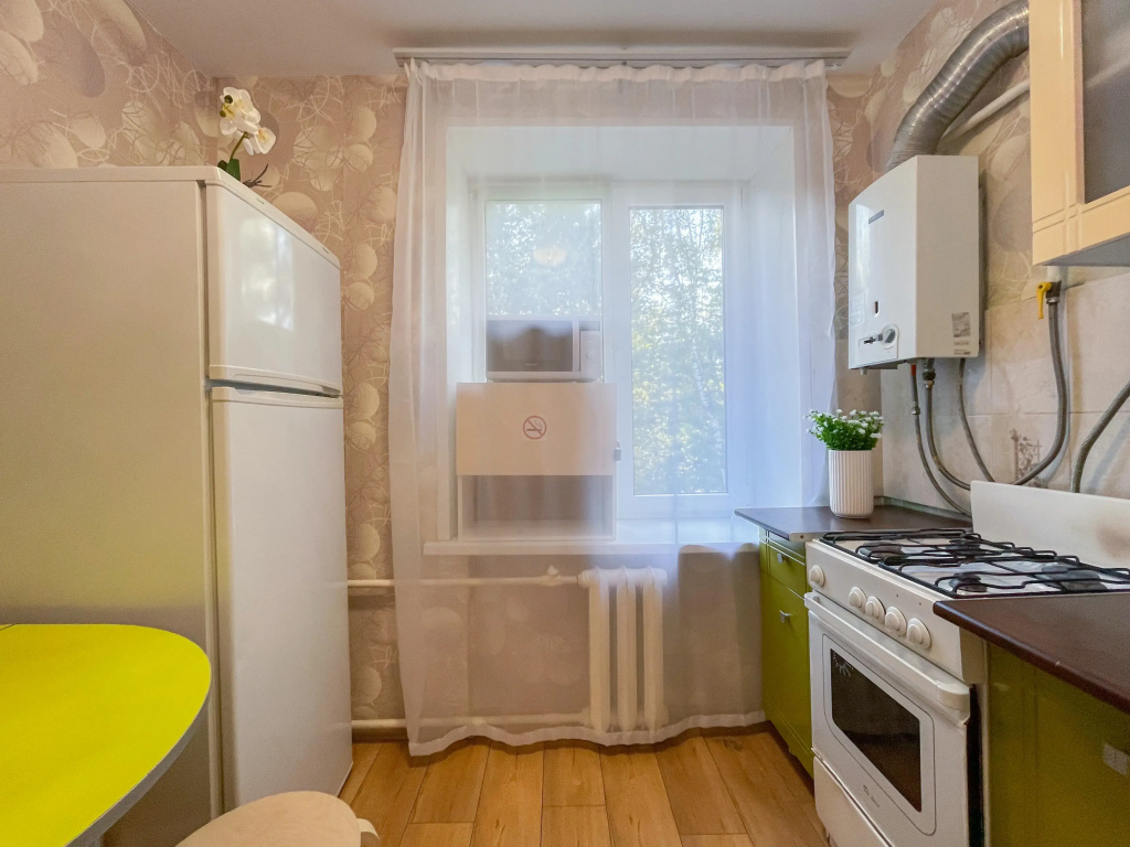 Апартаменты 3-к. квартира, 55 м², 4/5 эт. — фото