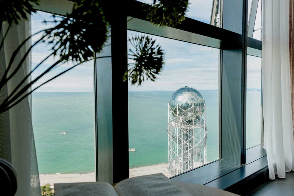 Апартаменты Ocean Breeze Retreat - honeymoon sea view resort — фото