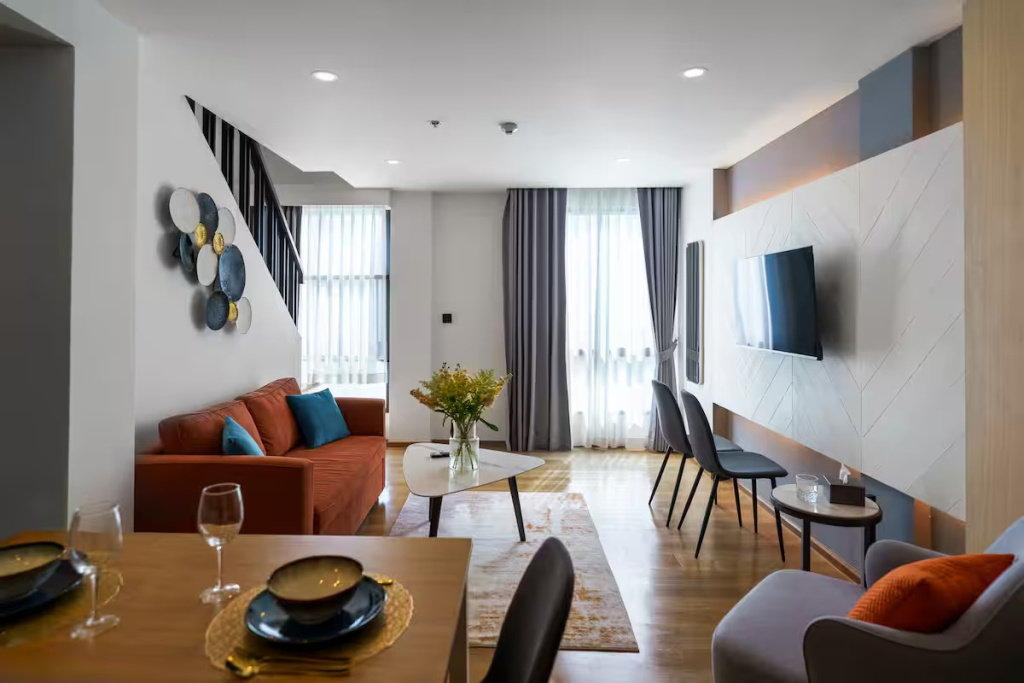 View duplex in La Vita 5-star Flat