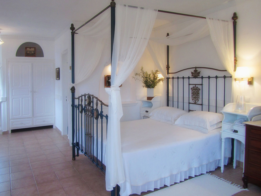 Porto Scoutari Romantic Hotel & Spa by null