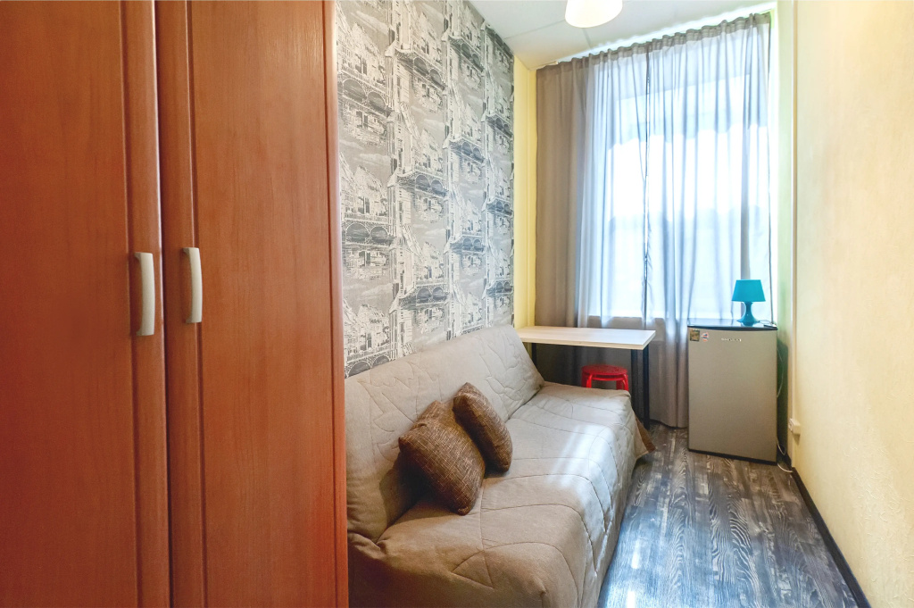 Yellow Pepper Living quarters