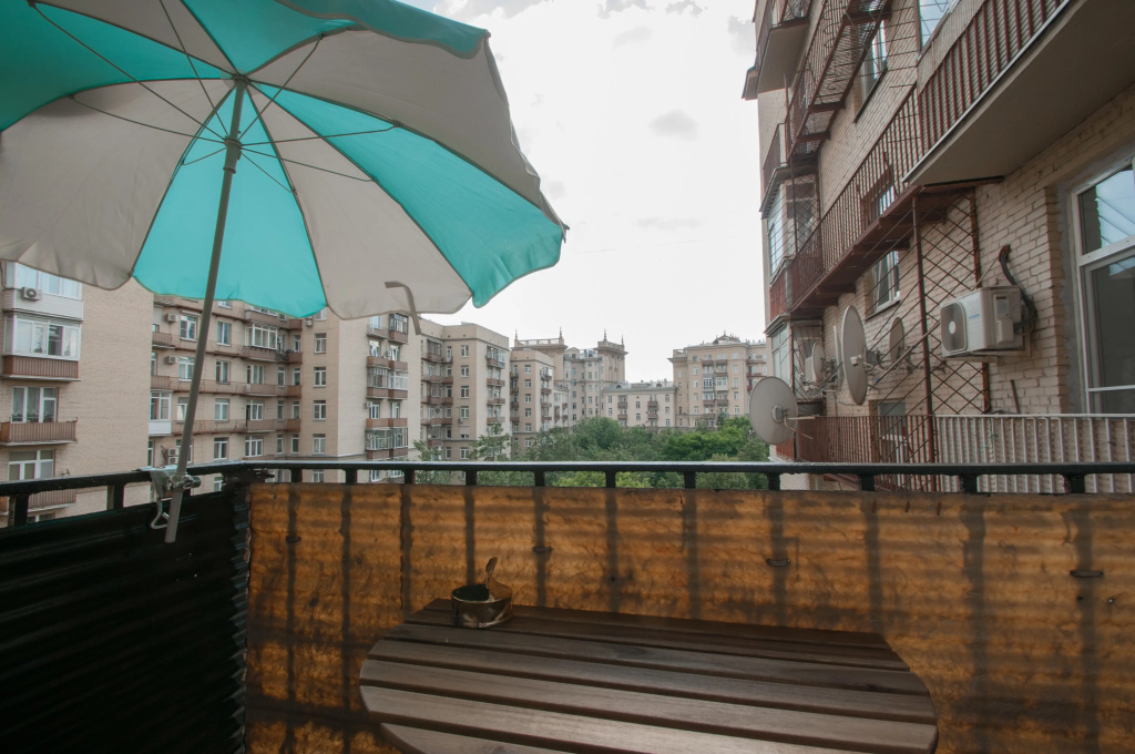 Отель Апартаменты Квартира рядом с домом Брежнева в Москве