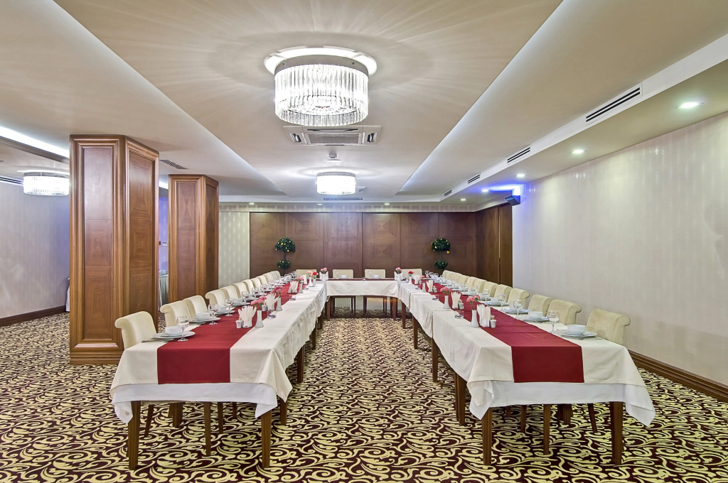 Tuğcu Hotel Select