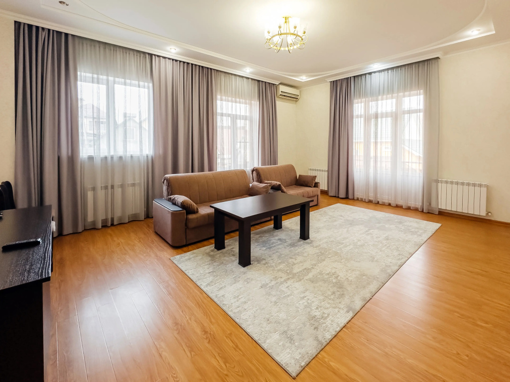 Gold Star Hotel Room Type - Family Suite with balcony