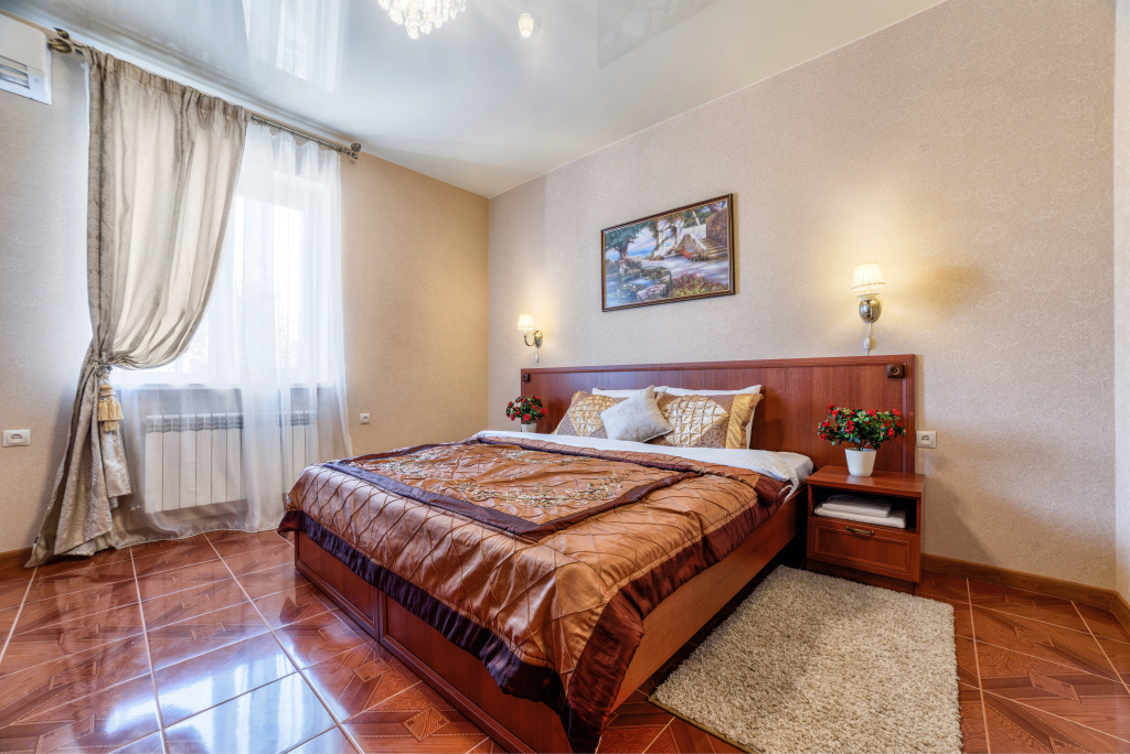 Well House Hotel Guest house Room Type - 2 Bedrooms Standard Quadruple room with city view