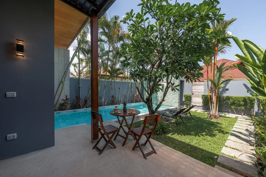 Awa 2 BR Private Pool Naiharn Beach Villa