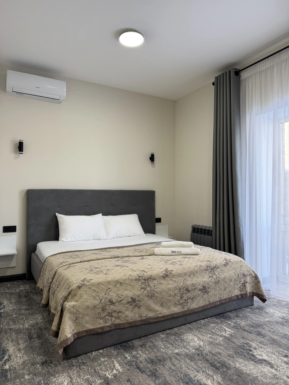 Standard room with city view