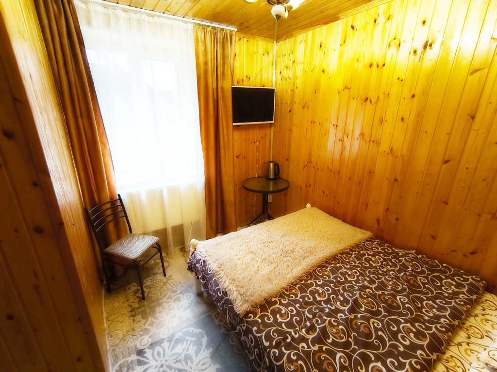 Feniks Mini-hotel Room Type - Comfort Double room with mountain view full double bed