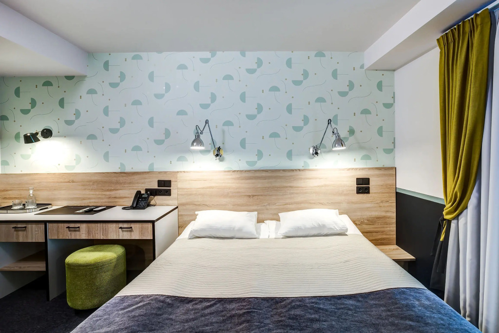 Living quarters Pug on Rubinstein, Tosnenskiy rayon