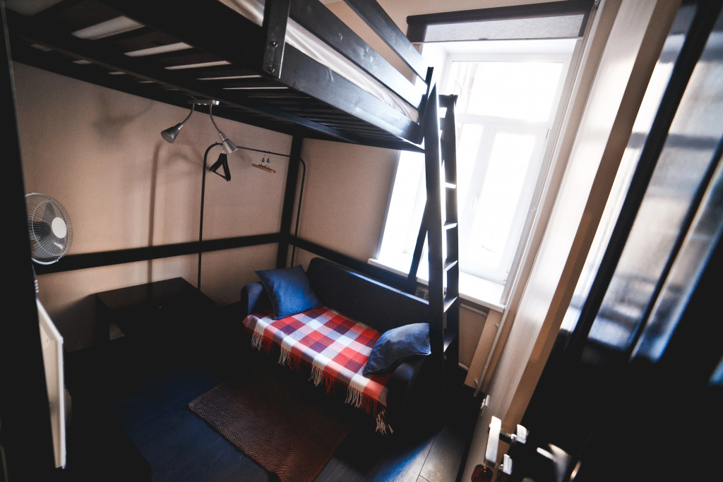 Economy room