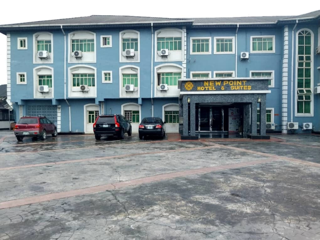 New Point and Suites Hotel