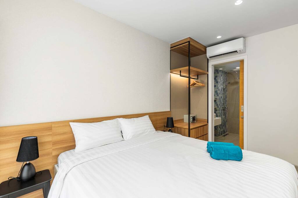 Апартаменты с 2 комнатами с балконом в Апарт-отель Laguna Lakeside BangTao by My Home Phuket