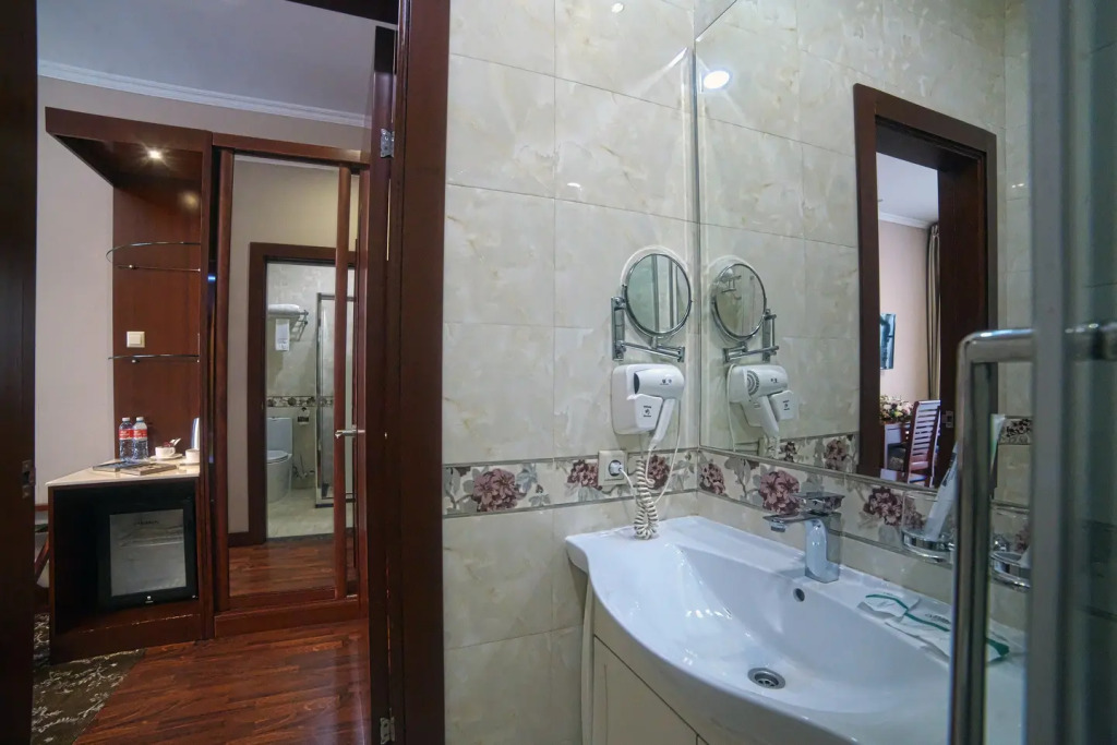 Алматы: Отель Отель Гранд Вояж