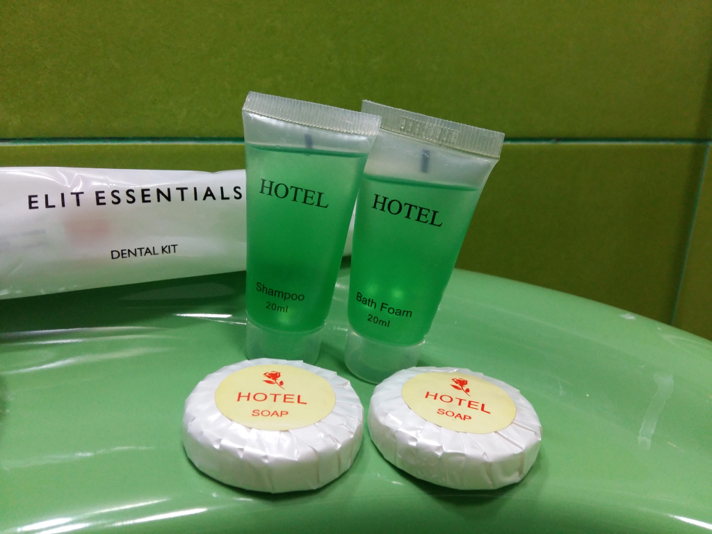 Come In Hotel - Général