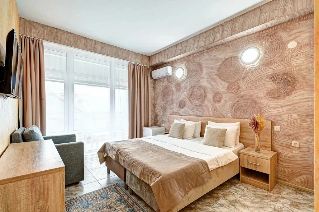 Standard Double room with balcony and with courtyard view (full double bed)