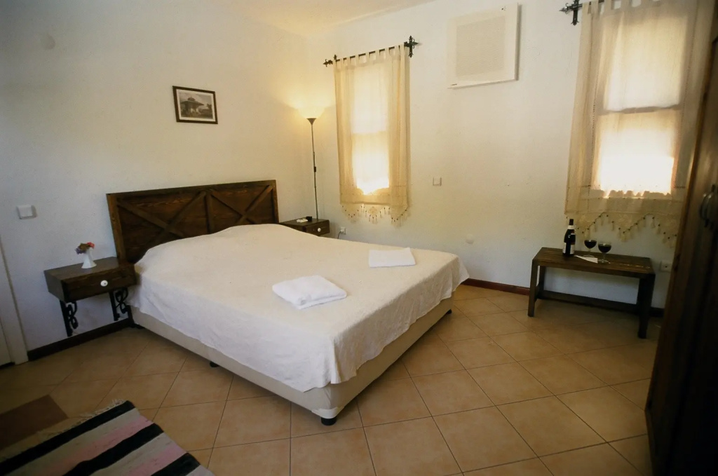 Standard Triple room with balcony and with view
