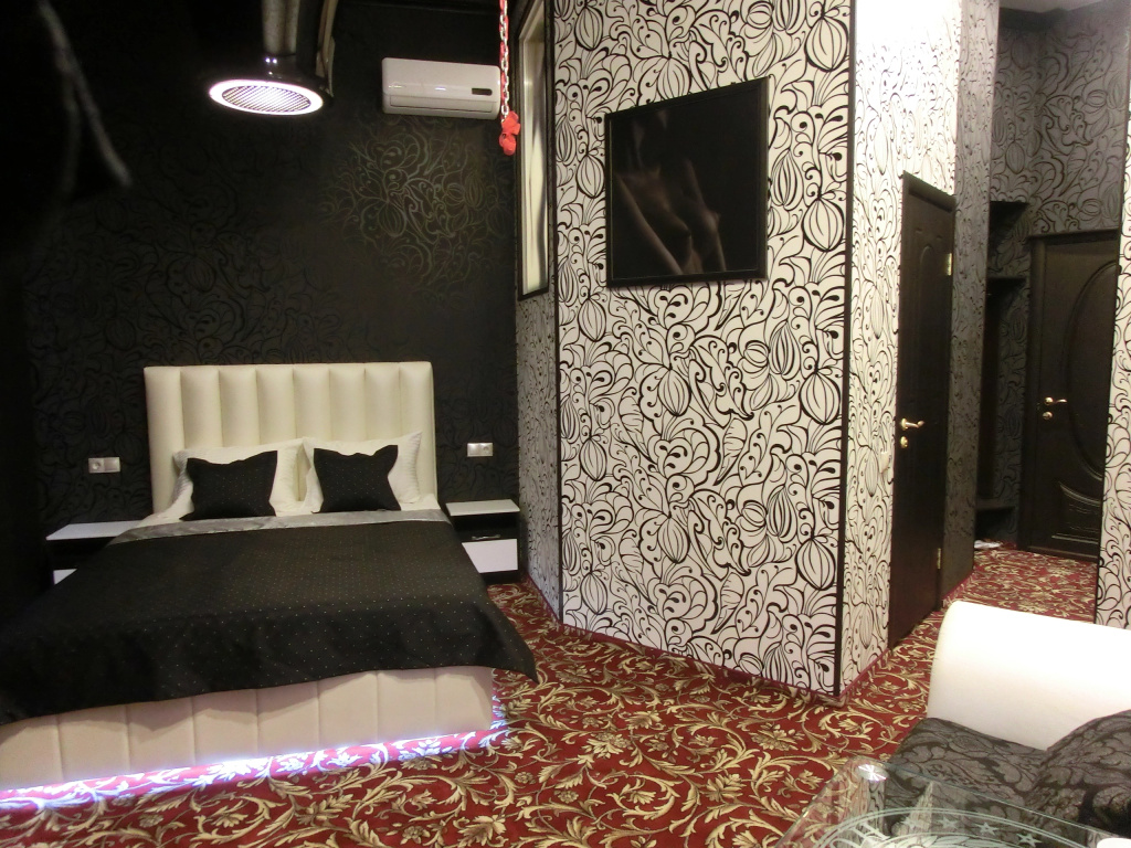 Superior Double room (full double bed)