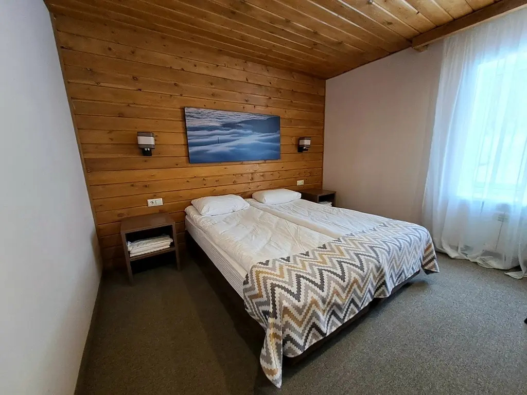 2 Bedrooms Family Double room with view (full double bed)