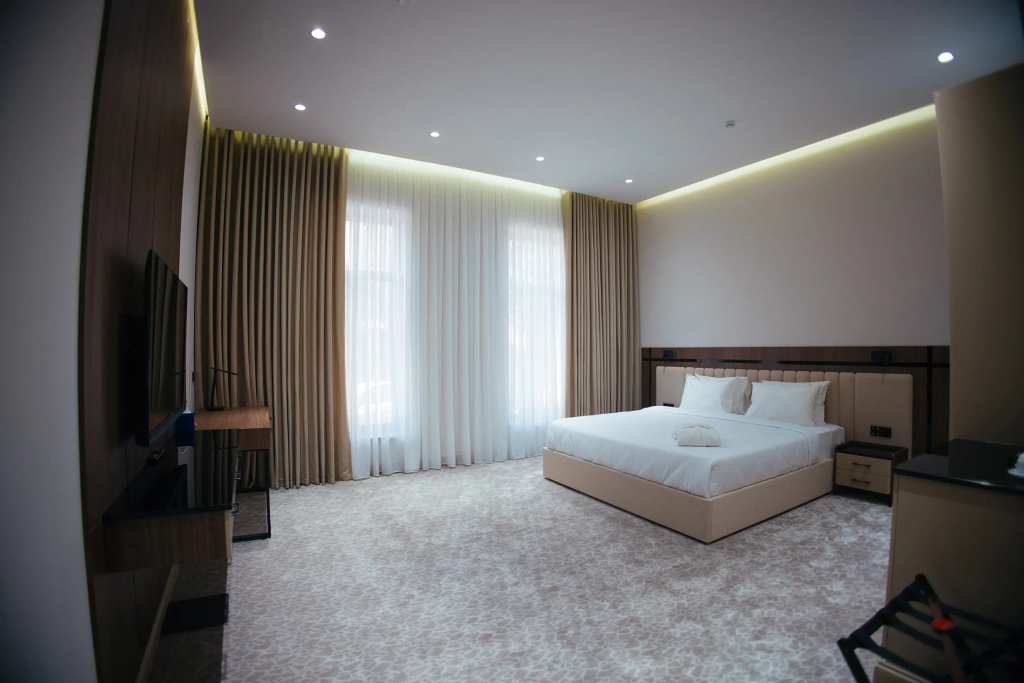 Superior Double room (full double bed)