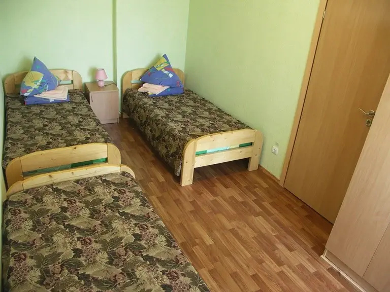 Economy Triple room with balcony