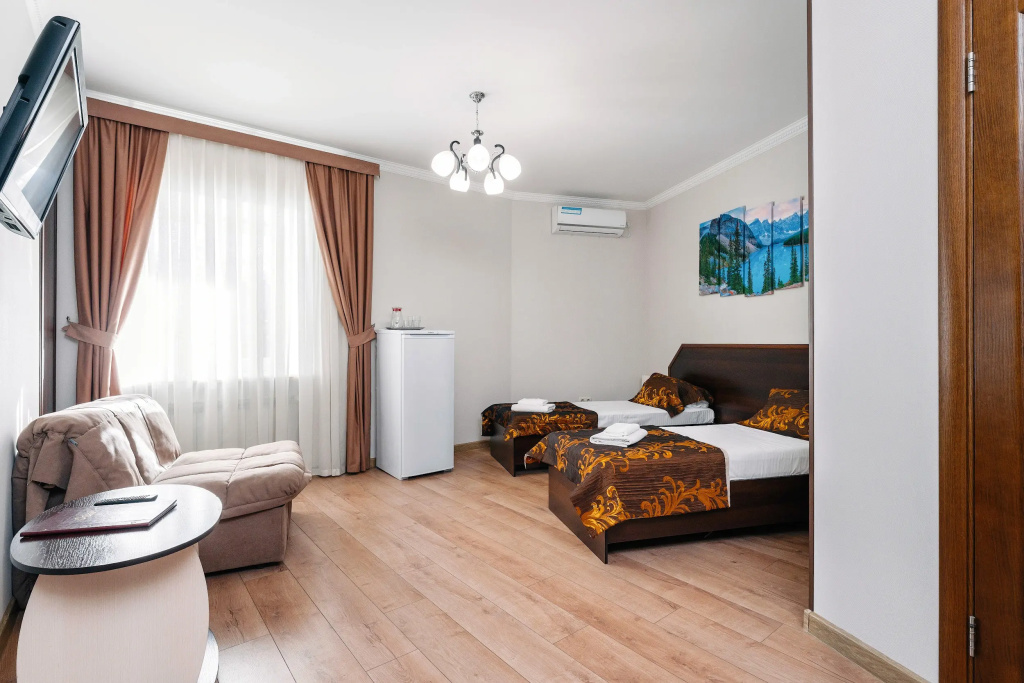 Triple room