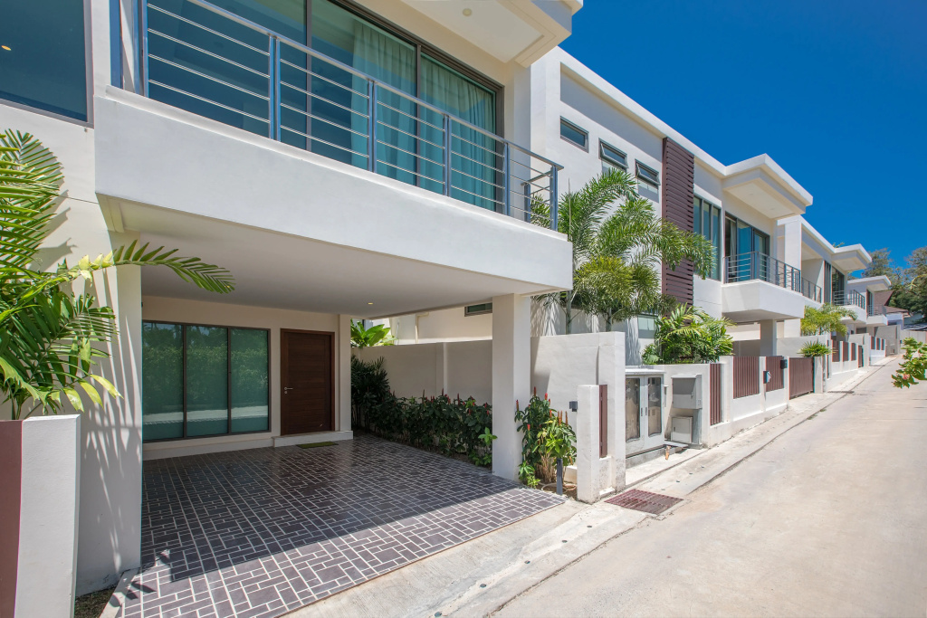 Bangka 4BR Private pool Rawai Villa