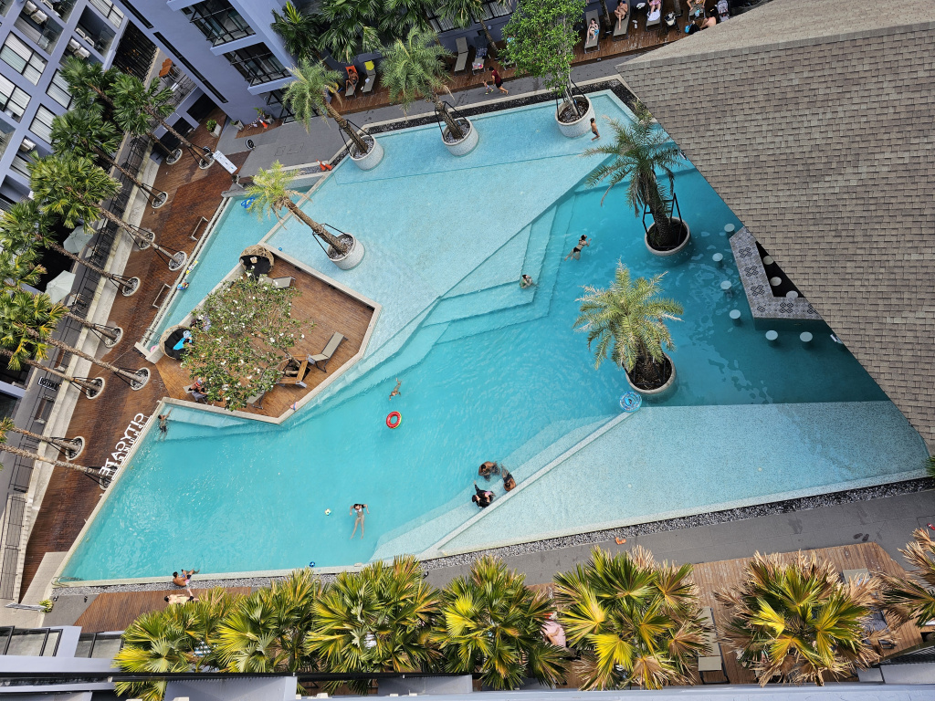 1BDR in 5*Kamala. 3 pools (rooftop). Best Wi Fi. Flat