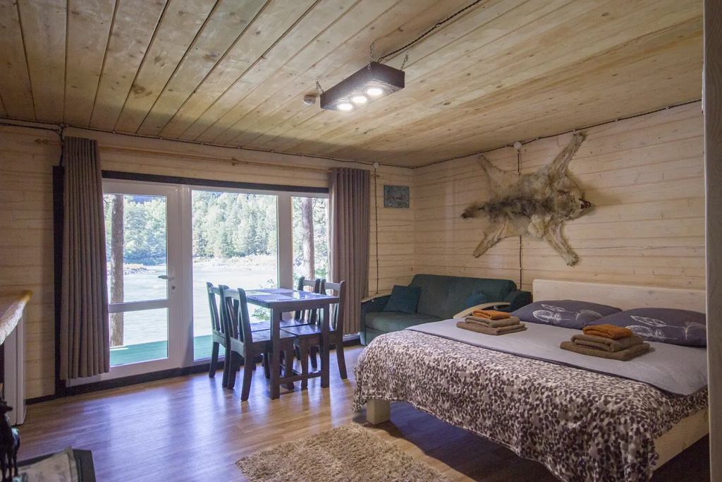 Double Family Cottage with view (full double bed)