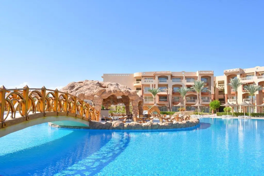 Parrotel Lagoon Waterpark Resort