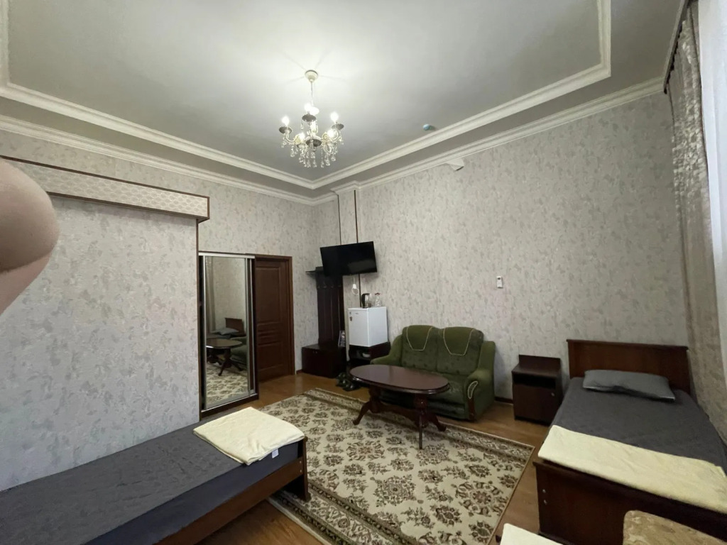 Трёхместный номер Standard с красивым видом из окна в Ватан