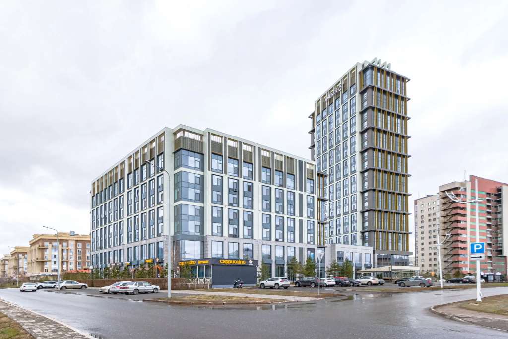 Avenue 5 Apartments