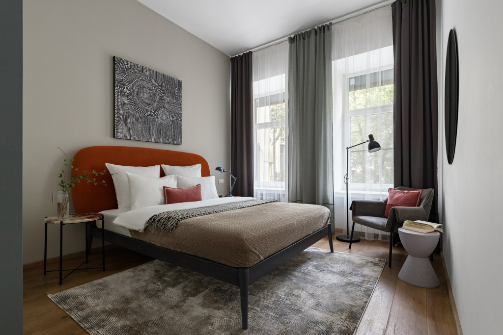 Отель Апартаменты Minin Apartments с видом на Мойку 140 кв.м. в Санкт-Петербурге
