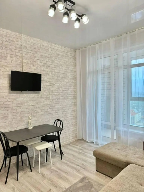 Квартира на Проспекте Строителей 18 (341)