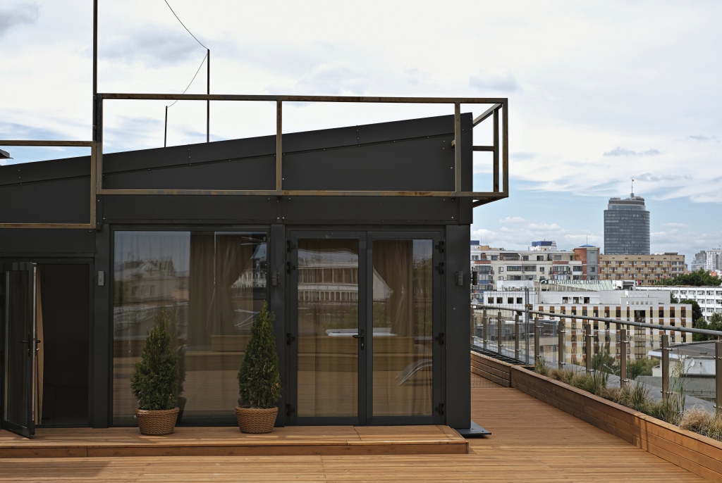 Апартаменты Deluxe с балконом и с красивым видом из окна в Апарт-отель Residence Graphite