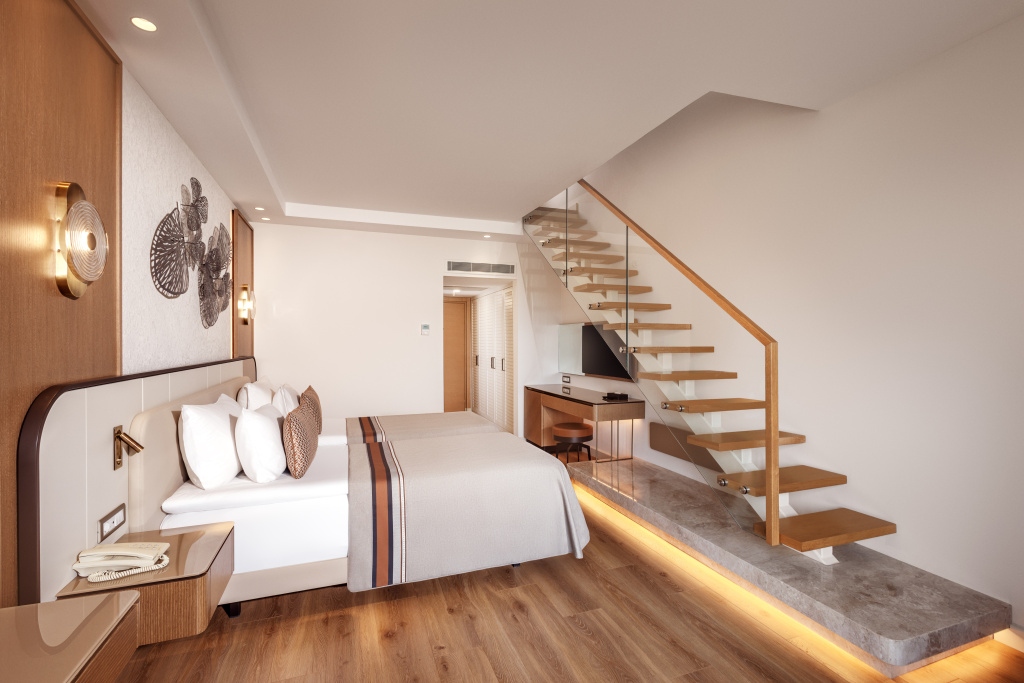 Deluxe Duplex Suite
